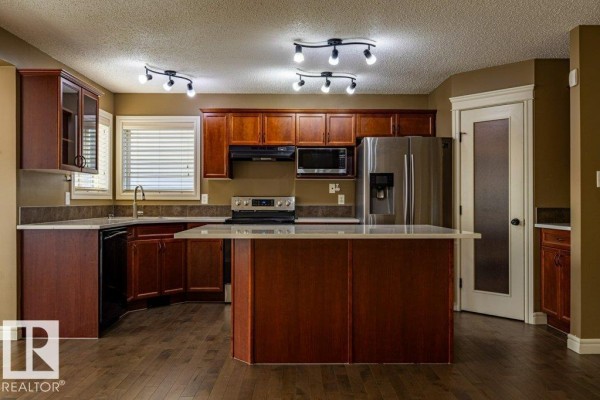 Den - 1115 117a St Sw Sw, Edmonton, AB T6W0B9 Photo 4