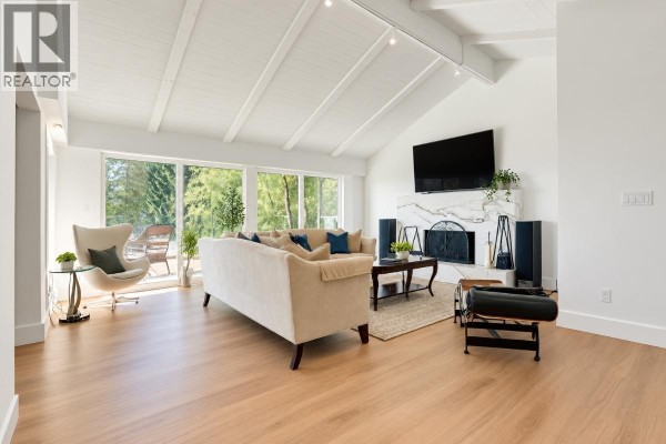 1115 Groveland Court, West Vancouver, BC V7S1Z7 Photo 4