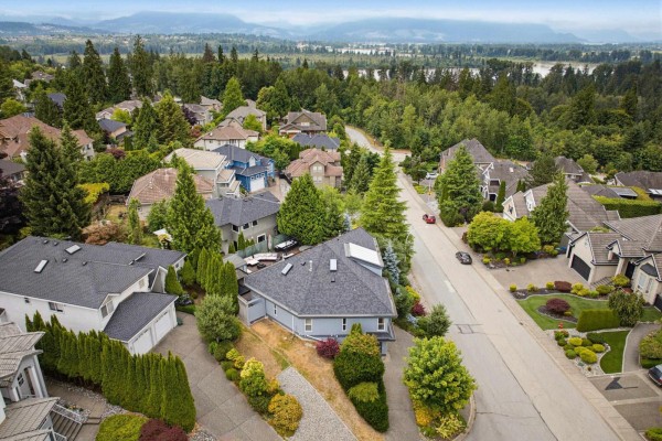 11151 164 Street, Surrey, BC V4N4X9 Photo 5