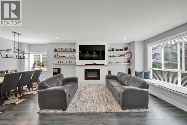 11155 240 Street, Maple Ridge, BC V2W0H7 Photo 2