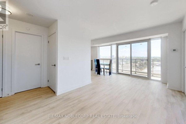 1116 - 120 Varna Drive, Toronto, ON M6A0B3 Photo 5