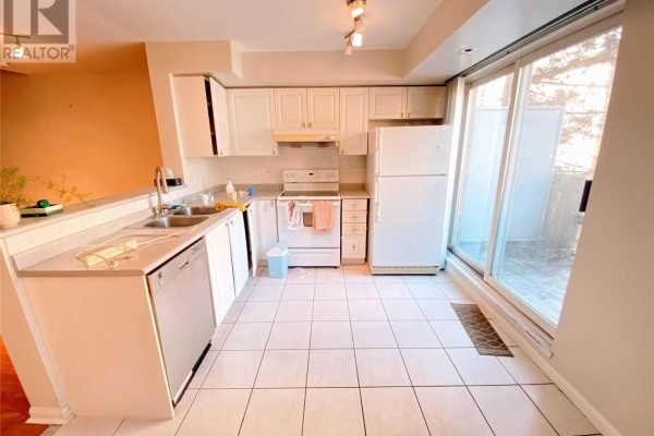Kitchen - 1116 - 28 Sommerset Way, Toronto, ON M2N6W7 Photo 3
