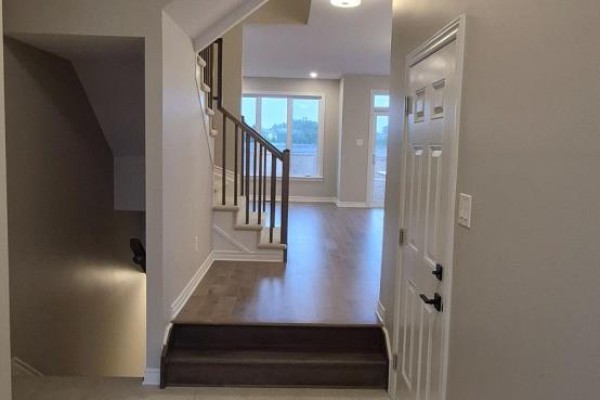 1117 Cope Drive, Ottawa, ON K2S3E9 Photo 4