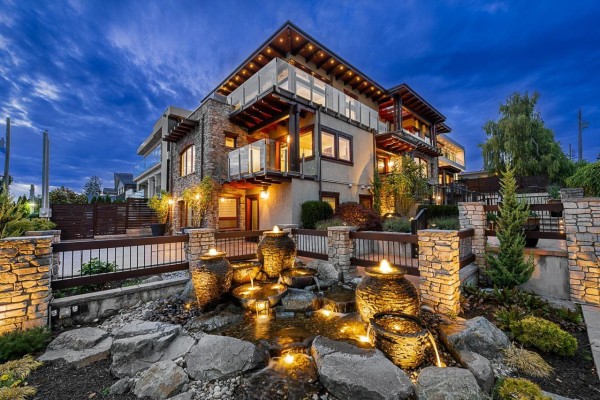 1117 Parker Street, White Rock, BC V4B4R8 Photo 2