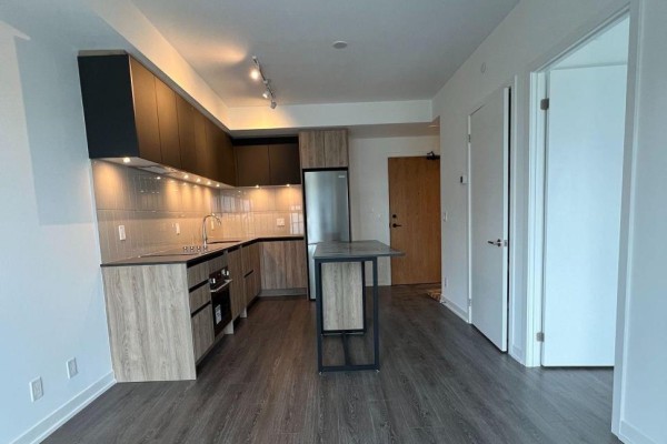 1118 - 7950 Bathurst Street, Vaughan, ON L4J0B8 Photo 5