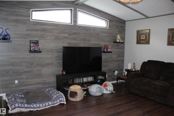 Primary Bedroom - 1118 Lakevista Dr, Sherwood Park, AB T8H1J6 Photo 4