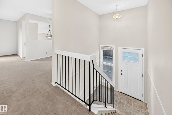 Family room - 1119 38 St Nw, Edmonton, AB T6L2K8 Photo 4