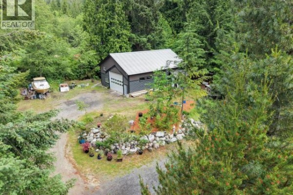 Kitchen - 11198 Tuck Road, Powell River, BC  Photo 4