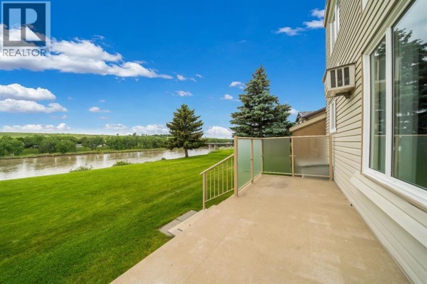 Laundry room - 112, 1051 3 Street Nw, Medicine Hat, AB T1A7Y4 Photo 2
