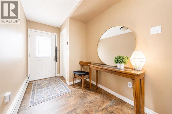 Dining room - 112, 1051 3 Street Nw, Medicine Hat, AB T1A7Y4 Photo 4