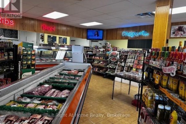 112 - 109 Regina Avenue, Thunder Bay, ON P7B5B4 Photo 4