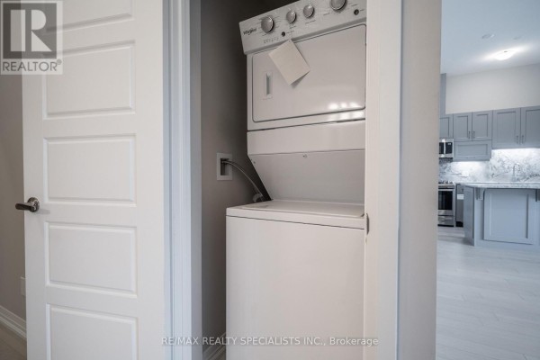 112 - 3265 Carding Mill Trail, Oakville, ON L6M5P7 Photo 5