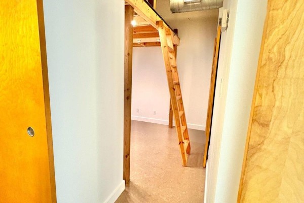 112 - 365 Dundas Street E, Toronto, ON, photo 2