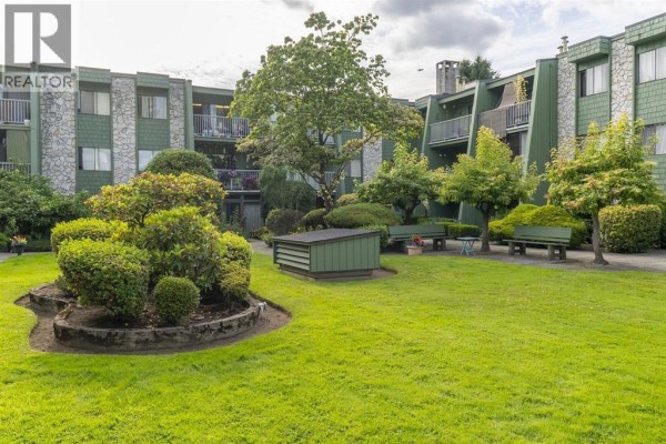112 3901 Carrigan Court, Burnaby, BC V3N4K1 Photo 5