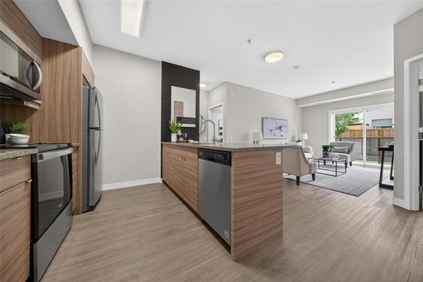 112 50 Philip Lee Drive, Winnipeg, MB R3W0P7 Photo 5