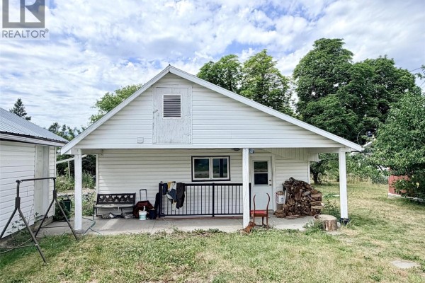 4pc Bathroom - 112 7th Avenue N, Creston, BC V0B1G3 Photo 3