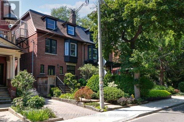112 Albany Avenue, Toronto, ON, photo 2