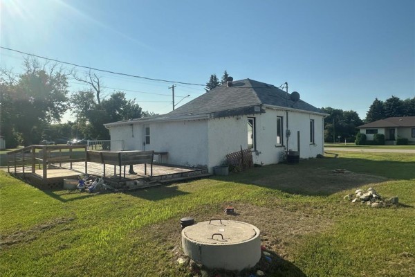 112 Anderson Street E, Plumas, MB, photo 2