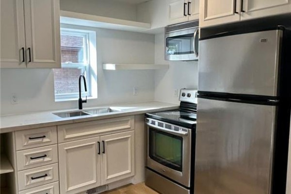 Bedroom - 112 Bagot Street Unit# Upper, Guelph, ON N1H5T6 Photo 2