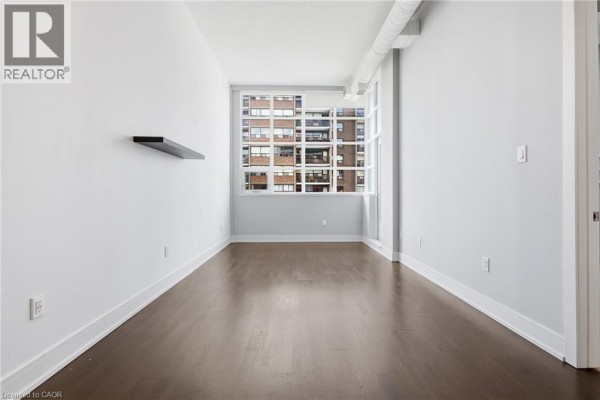 Kitchen - 112 Benton Street Unit# 417, Kitchener, ON N2G3H6 Photo 4