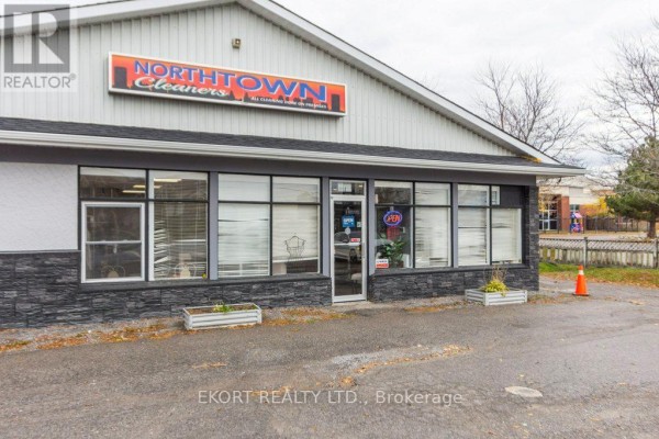 112 College Street W, Belleville, ON, photo 3