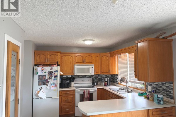 4pc Bathroom - 122 Dianne Street, Balcarres, SK S0G0C0 Photo 4
