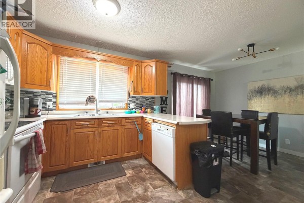 Primary Bedroom - 122 Dianne Street, Balcarres, SK S0G0C0 Photo 5