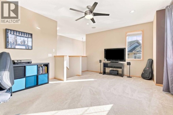 Kitchen - 112 Eversyde Way Sw, Calgary, AB T2Y4V5 Photo 4