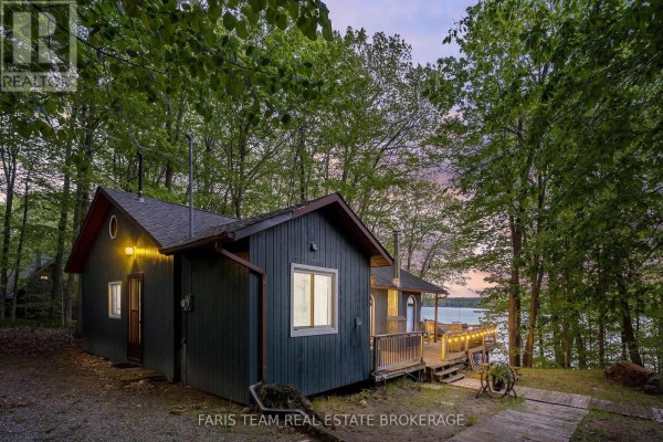 112 Farlain Lake Road E, Tiny, ON, photo 2