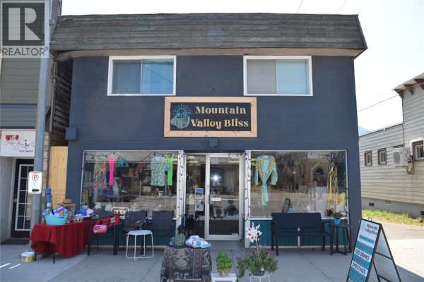 112 Fourth Street, Salmo, BC V0G1Z0 Photo 3