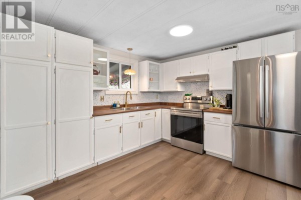 4pc Bathroom - 112 Hilltop Drive, Lower Sackville, NS B4C2P5 Photo 4