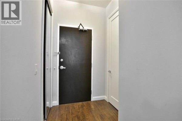 Kitchen - 112 King Street E Unit# 204, Hamilton, ON L8N1A8 Photo 5