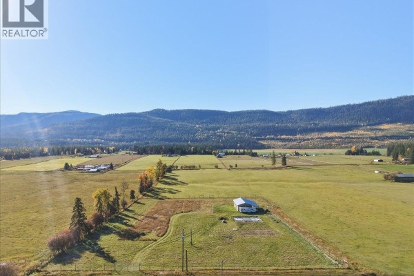 112 Mitchell Road, Cherryville, BC V0E2G3 Photo 2