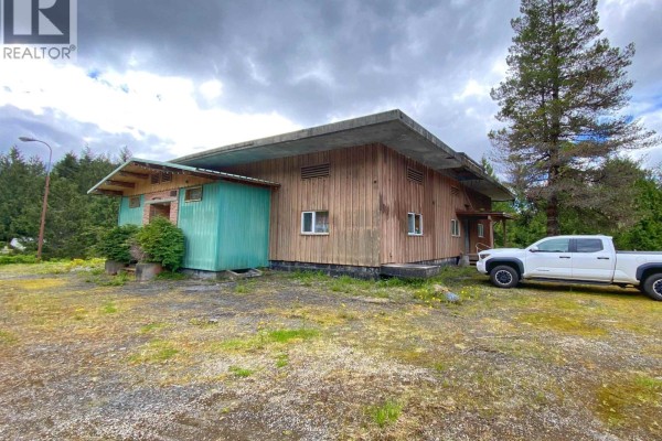 112 Rainbow Lake, Port Edward, BC V0V1G0 Photo 3