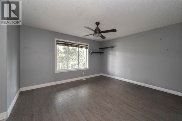 Primary Bedroom - 112 Sandstone Lane, Fort Mcmurray, AB T9K0S7 Photo 5