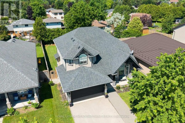 Kitchen - 112 Schmidt Drive, Wellington North, ON N0G1A0 Photo 4