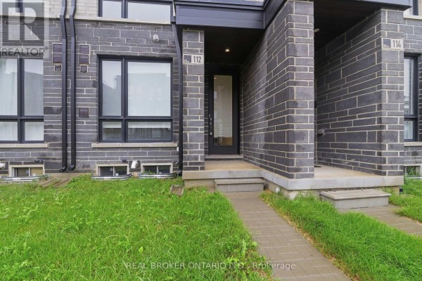 Great room - 112 Stauffer Crescent, Markham, ON L6B1R1 Photo 4