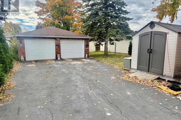 112 Twelfth Street E, Cornwall, ON K6H6S7 Photo 2