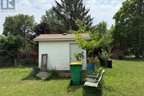 112 Victoria Street, Southwest Middlesex, ON N0L1M0 Photo 3