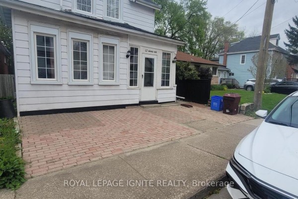 112 Ward Avenue, Hamilton, ON L8S2E9 Photo 2