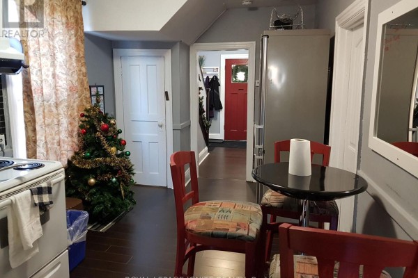 112 Ward Avenue, Hamilton, ON L8S2E9 Photo 3
