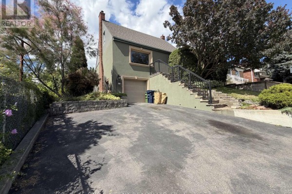 112 Yore Road, Toronto, ON, photo 2
