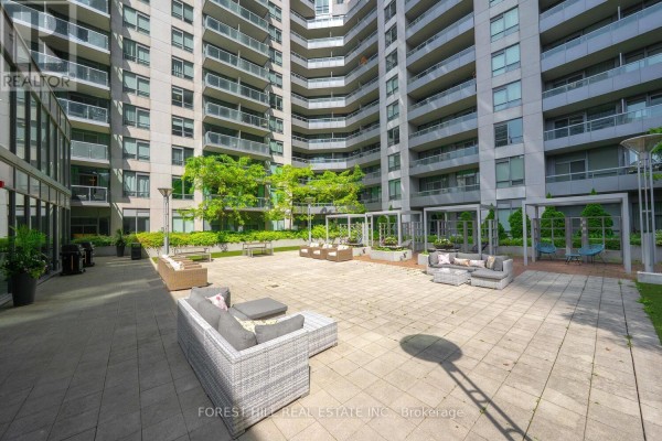 1120 - 25 Lower Simcoe Street, Toronto, ON, photo 2