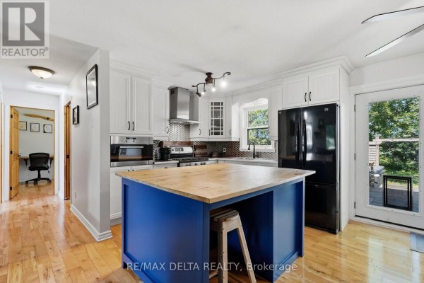 Dining room - 1120 Des Cedres Street, Hawkesbury, ON K0B1B0 Photo 5