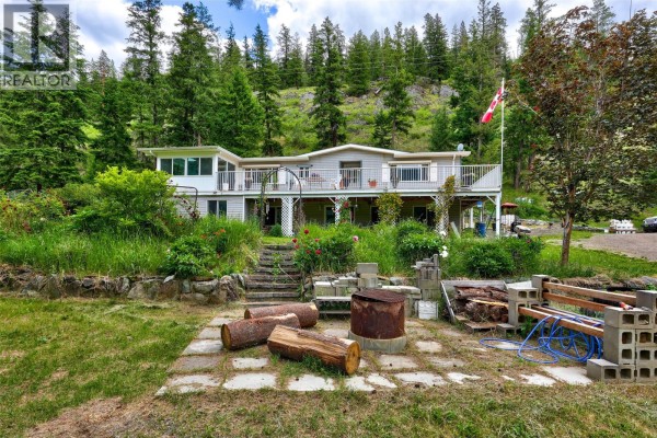 Bedroom - 1120 Yellowhead Highway S, Mclure, BC V0E2H0 Photo 5