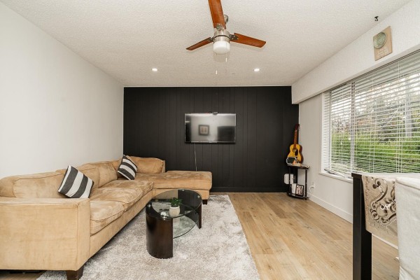 11205 78a Avenue, Delta, BC V4C1P4 Photo 4