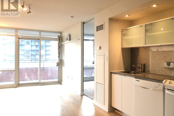 Dining room - 1121 - 4k Spadina Avenue, Toronto, ON M5V3Y9 Photo 2
