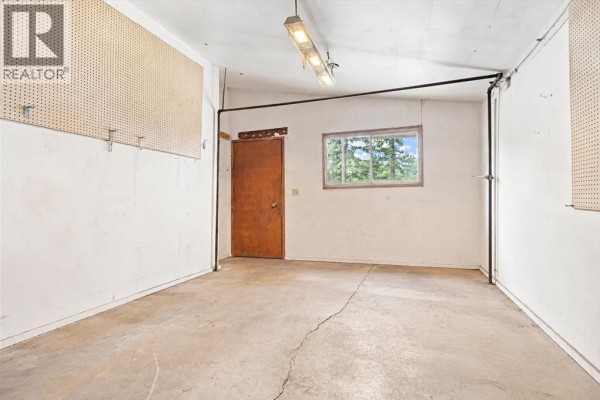 Kitchen - 1121 5 Avenue, Beaverlodge, AB T0H0C0 Photo 4
