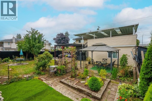 1121 Prairie Avenue, Port Coquitlam, BC V3B1S7 Photo 4