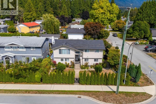 1121 Prairie Avenue, Port Coquitlam, BC V3B1S7 Photo 5